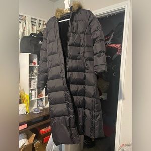 Brand new Tommy Hilfiger long coat with removable fur hood size large